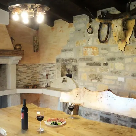 Nyaraló House Murva *